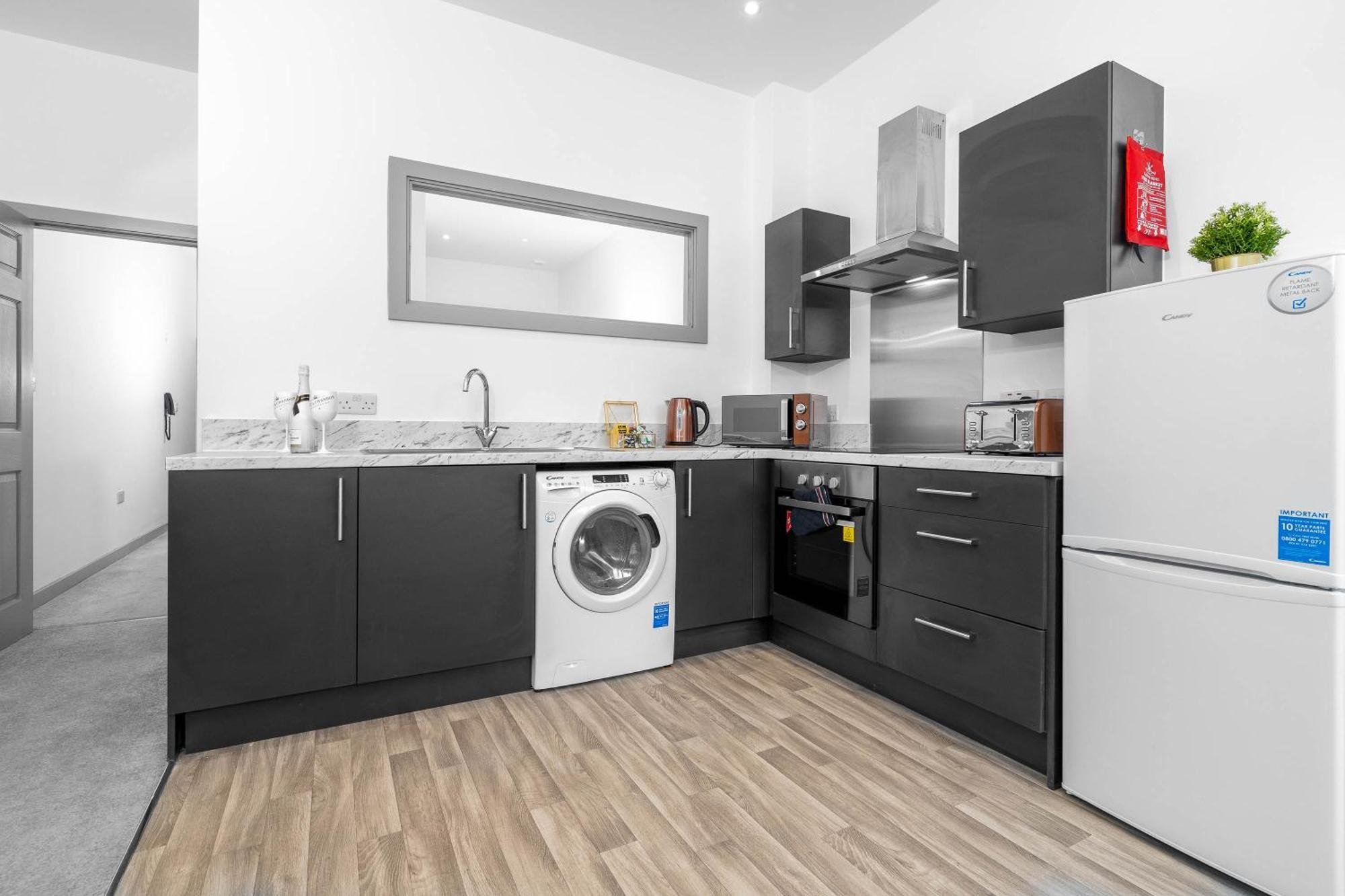 Modern Apartment In Brierley Hill - Secure Parking - Wifi & Netflix - Excellent Value - 11O Luaran gambar